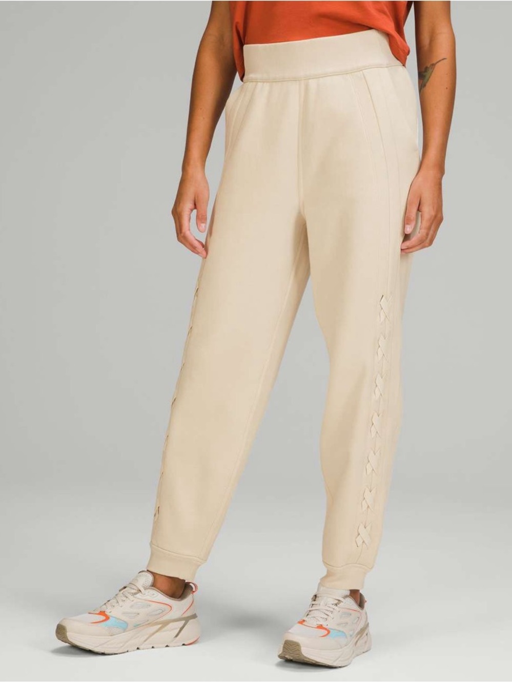 Lululemon Braided Detail High-Rise Jogger Sweatpants White Opal Cream Size 6